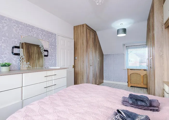 3br By Kammili With Free Parking & Fast Access * מנצ'סטר