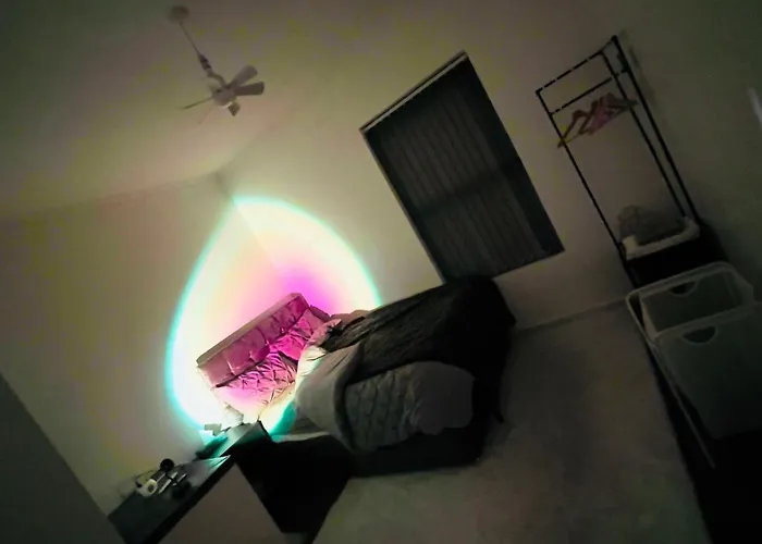 Break - 1 Big Bedroom Sleeps 3 別荘 マンチェスター