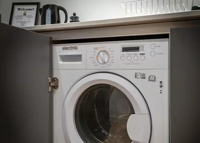 Duplex - Walk Ao Arena & Deansgate - Pass The Keys