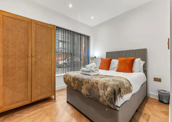 Mill Conversion Flat Mins From Bars Shops - Pass The Keys *