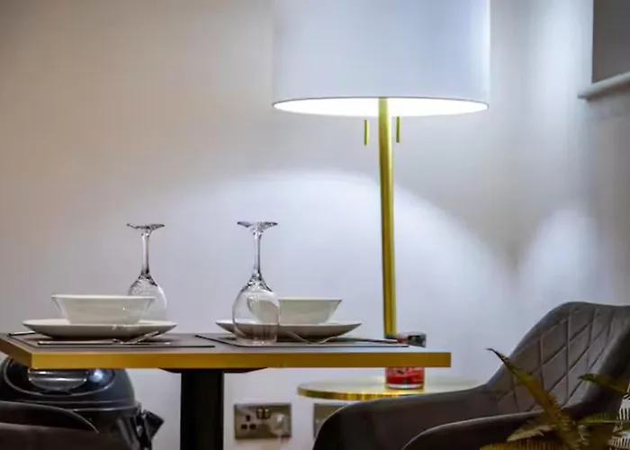 Beautiful Newly Built Flat - Walk To Centre - Pass The Keys * 맨체스터