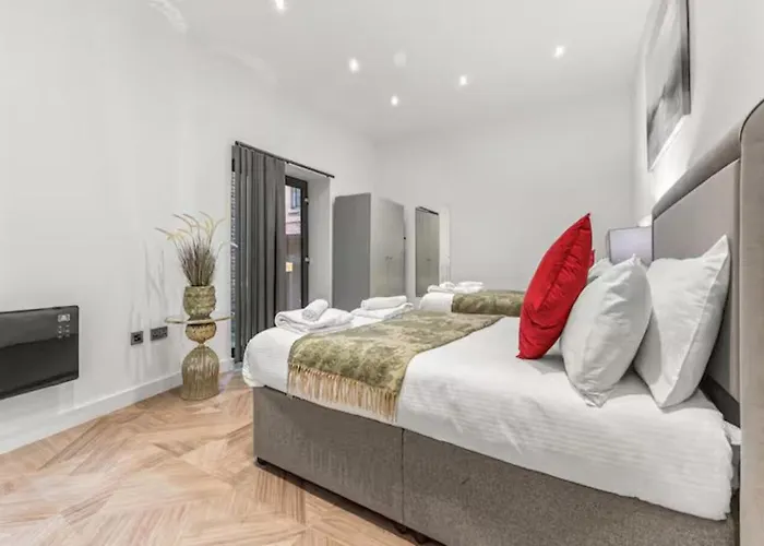 Daire Beautifully 3bed Restored - Pass The Keys