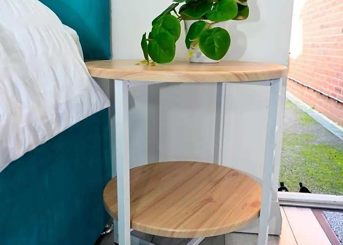 Cosy - 15 Mins Drive To مانشستر