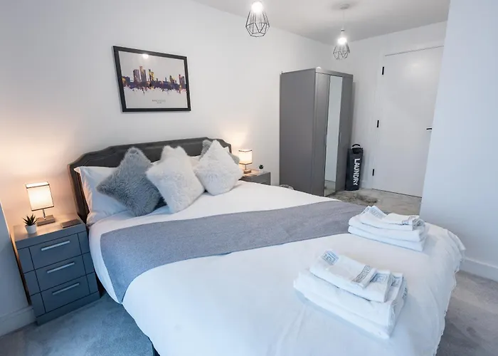 Appartement Luxury 2 Bed Apartment, With A Balcony & Canal View In Centre! *