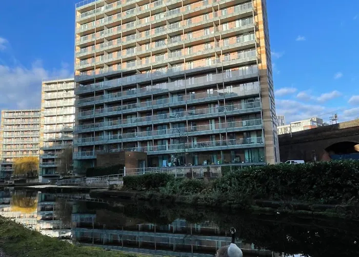 Stunning Centre Flat With A Terrace 맨체스터