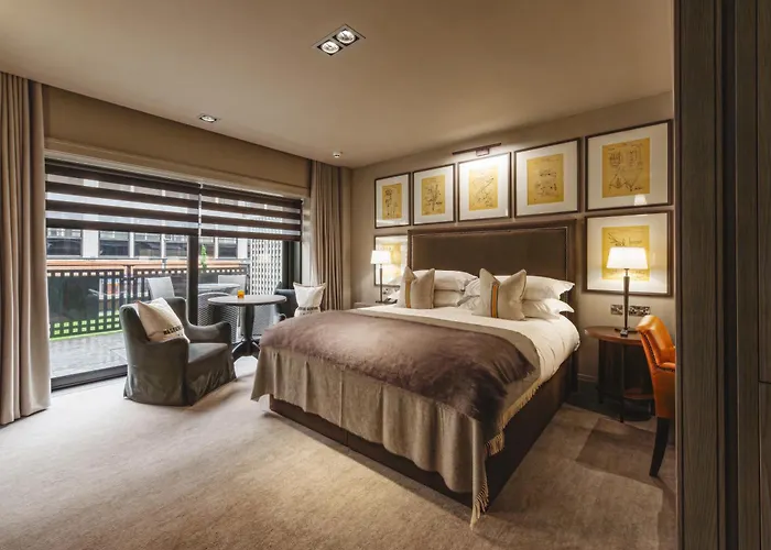 Dakota Airport Hotel 4*