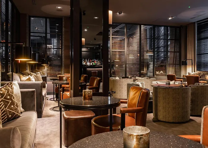 Dakota Airport 4* مانشستر