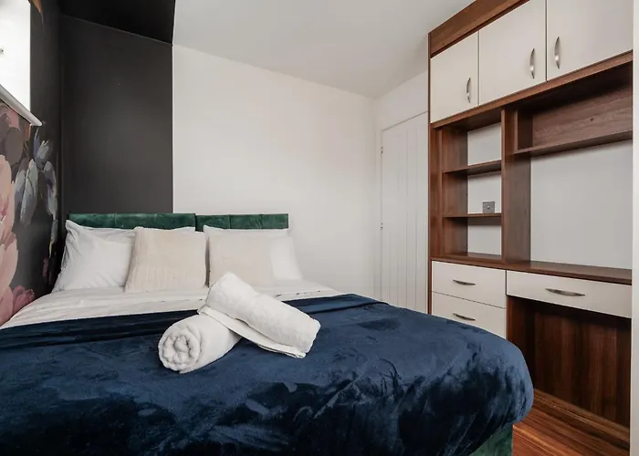 E-haven - Etihad-coop Live-free Parking-pool Table Tatil Evi Manchester