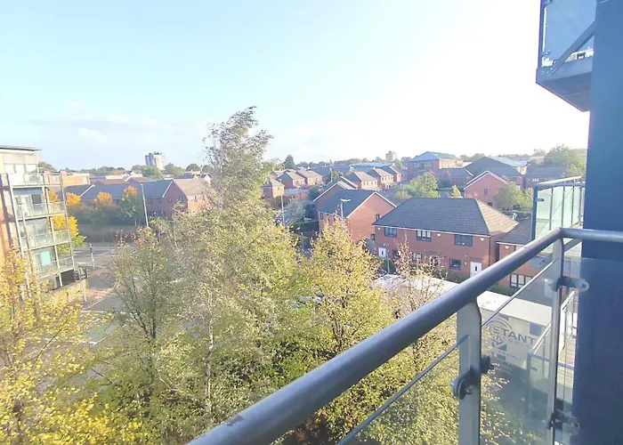 New Private In Shared 2 Bed Flat Camp St Pansiyon Manchester