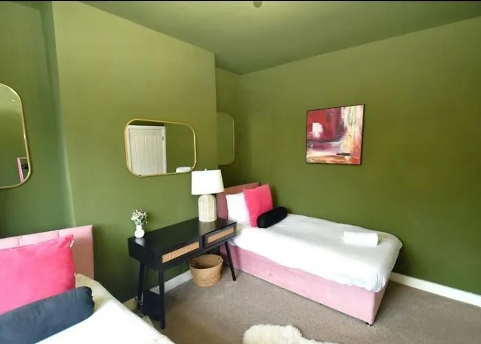 Getaway Bright & Spacious With Parking Tatil Evi