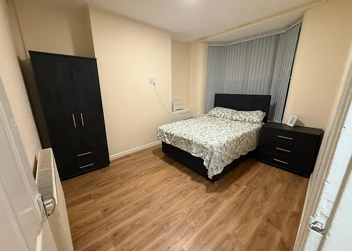 4-bed Retreat Great For Groups *