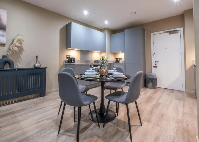 Stylish Townhouse By Arndale & Ao Arena, Free Parking Manchester
