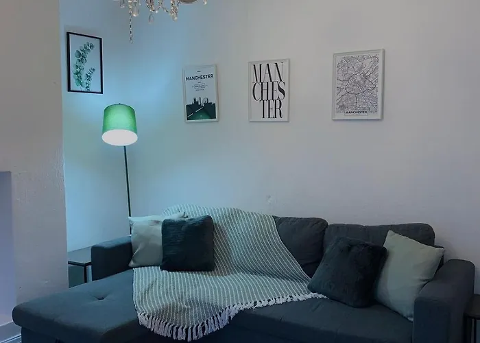 Modern 3-br On Edge Of Center With Free Parking *