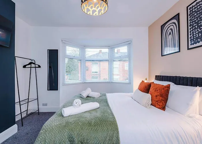 度假居 8min To Metrolink 20min To Etihad And Coop Live With Free Parking