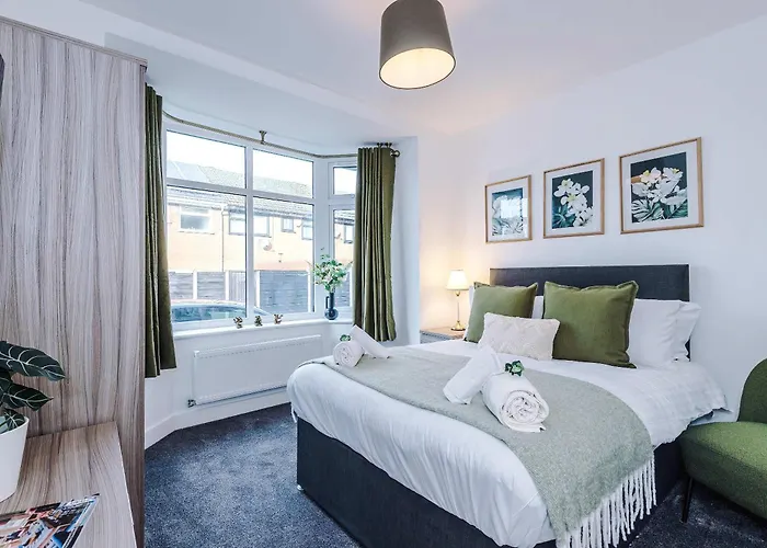 Modern 6 Bed House With Ensuites By 53 Degrees Property, Perfect For Business And Groups Holiday home