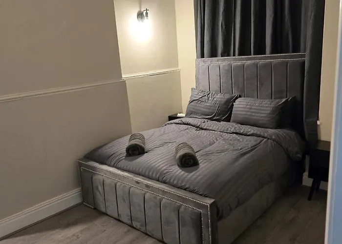 펜션 Spacious 3Br House Free Parking 10 Mins To City *