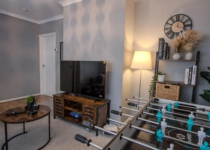 Сasa de vacaciones Modern 3br House - Quiet Clifton Area Mánchester