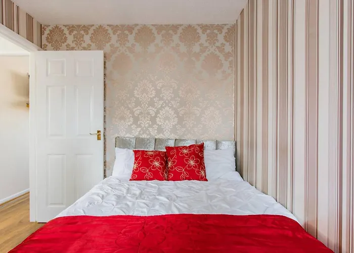 2 Bedroom Eith 3 Beds Sofa Bed Near Stadium Mánchester