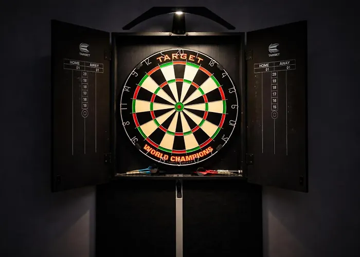 Game Zone, Trafford Centre Nearby, Sleeps 8