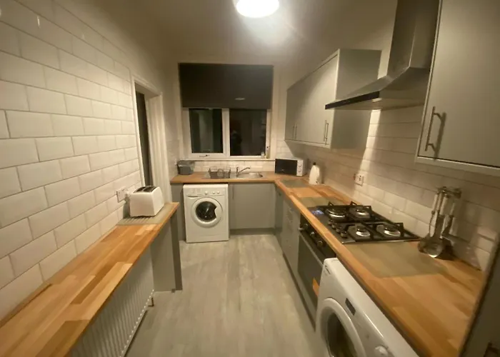 Holiday home Lovely Victorian House In Levenshulme, Manchester