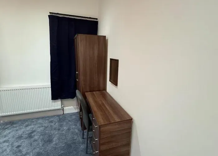 Mayford Shared House Gæstehus