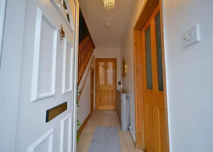 Elegant With Hot Tub Holiday home