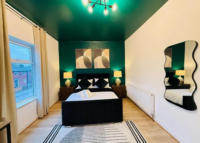 3br House Near Old Trafford With Games Sleeps 8 Tatil Evi