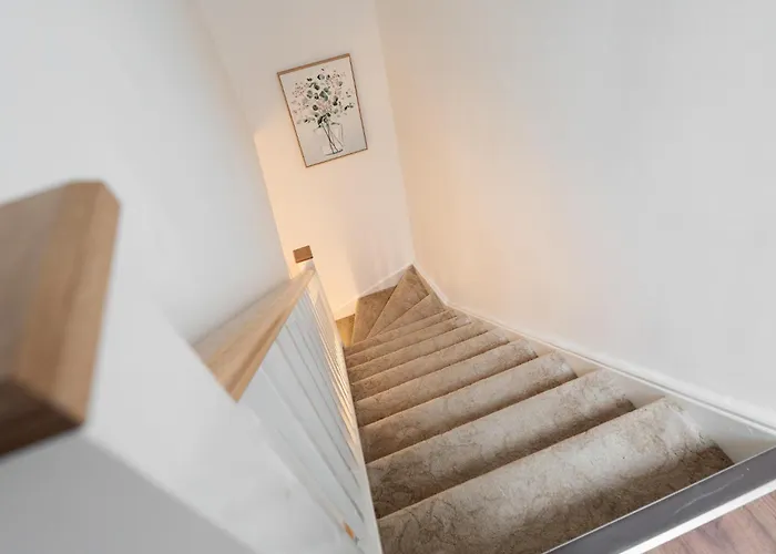 E-haven - Etihad-coop Live-free Parking-pool Table Manchester