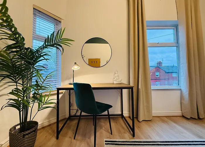 Tatil Evi 3br House Near Old Trafford With Games Sleeps 8 Manchester