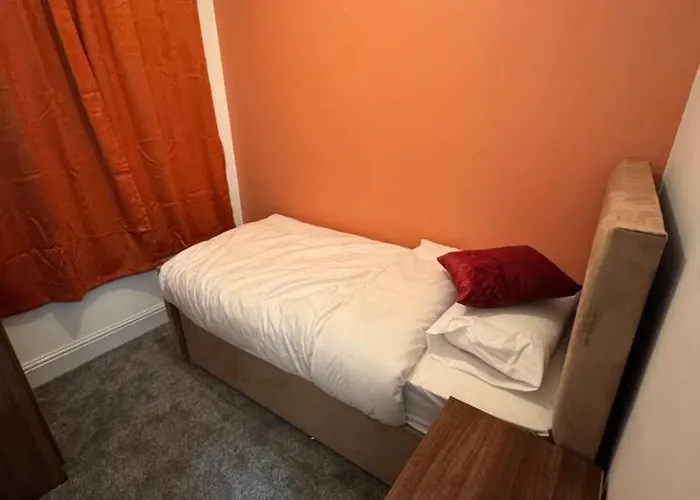 Mayford Shared House *