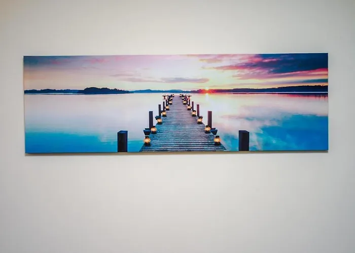 Dom wakacyjny Sleeps 13, Free Parking, Near Etihad & C0-0p Live, 4br Manchester