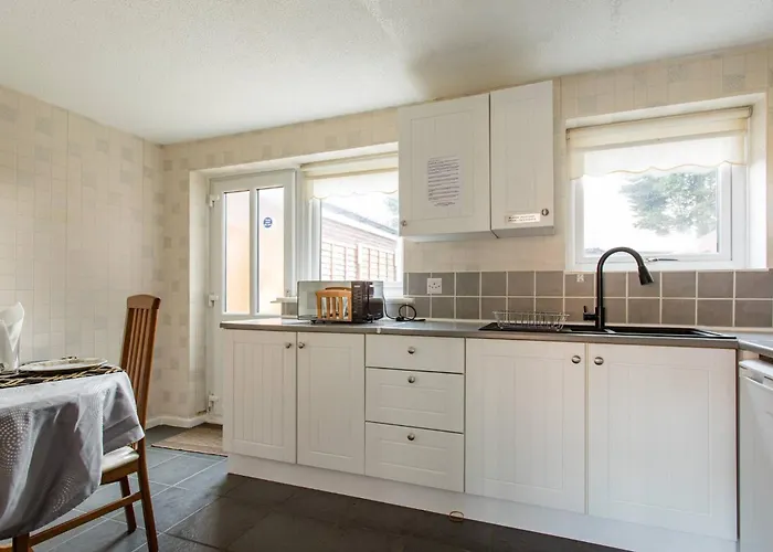 2 Bedroom Eith 3 Beds Sofa Bed Near Stadium Holiday home *