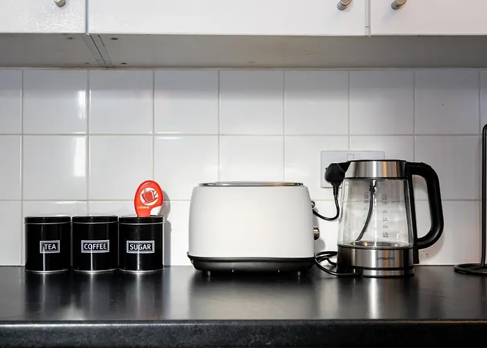 Σπίτι διακοπών Steps From Old Trafford - Modern