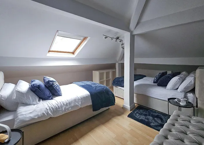 Massive And Stylish 5 Bed House - Sleeps 13 - Free Parking Casa vacanze Manchester