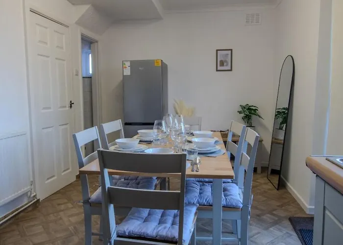 Modern 3br House - Quiet Clifton Area Nyaraló Manchester