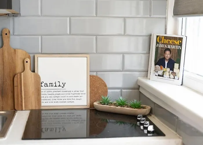 Entire House With Two Self-contained Flats Dom wakacyjny