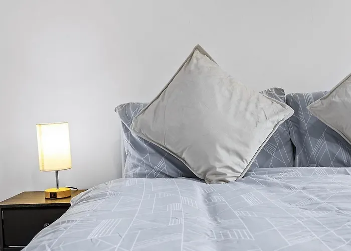 Premium Failsworth - Sleeps Up To 14! Dom wakacyjny *