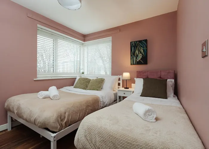 E-haven - Etihad-coop Live-free Parking-pool Table Manchester