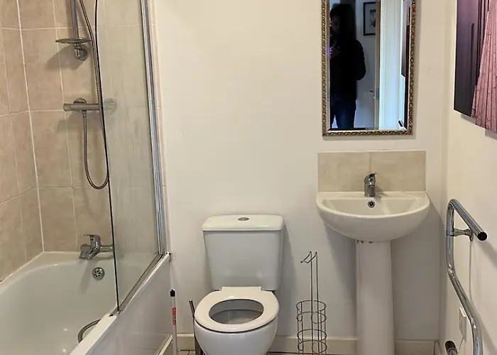 Séjour chez l'habitant New Private In Shared 2 Bed Flat Delta Point