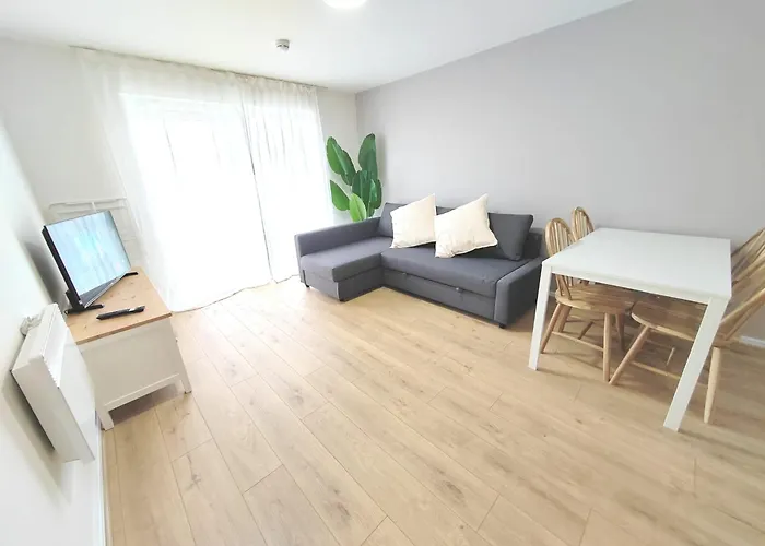 Modern Private In Shared 2 Bed Flat Camp St Pansiyon Manchester