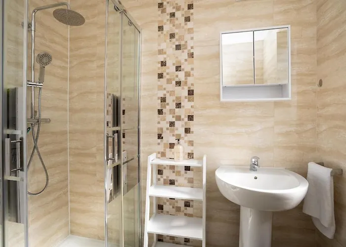 Stunning 2br House In Near Etihad And Coop Arena Манчестер