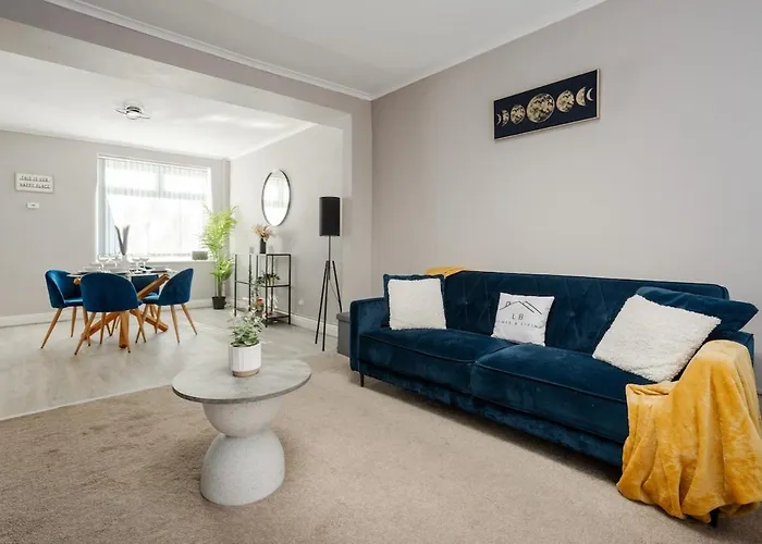 Casa vacanze Stunning 2br House In Near Etihad And Coop Arena *