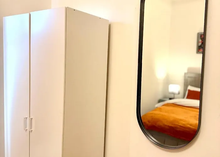 펜션 Modern And Comfy 3 Bed Near Etihad, Coop Live Arena And Centre *