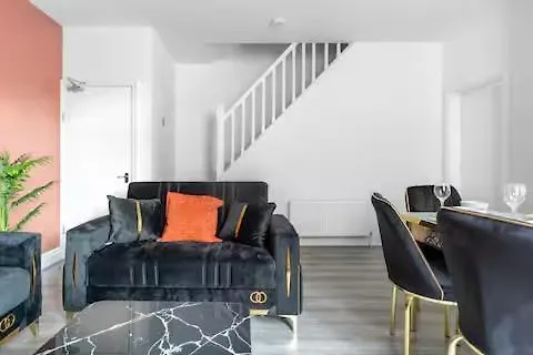 Mauldeth Shared House Πανσιόν *