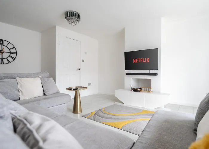 Modern Centre 3bd - Fire Pit - Free Parking Holiday home Manchester