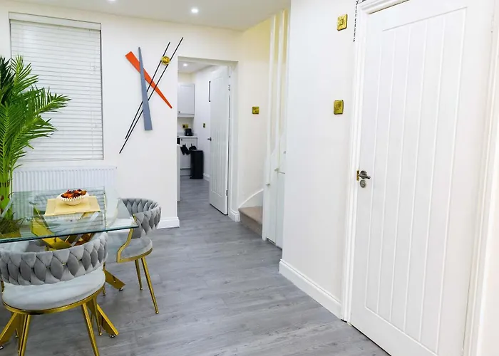 Paradise Nestv Вилла Манчестер