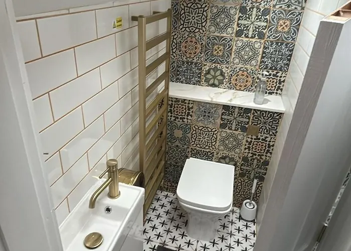 בית הארחה Hendham - Near Etihad Stadium, Coop Live Arena, National Cycling Centre & 24 Hour Asda *