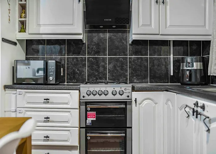 Guestready - Cozy 3-bedroom In Droylsden Mánchester