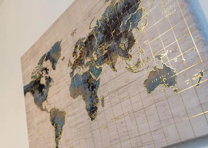 Premium Failsworth - Sleeps Up To 14! *