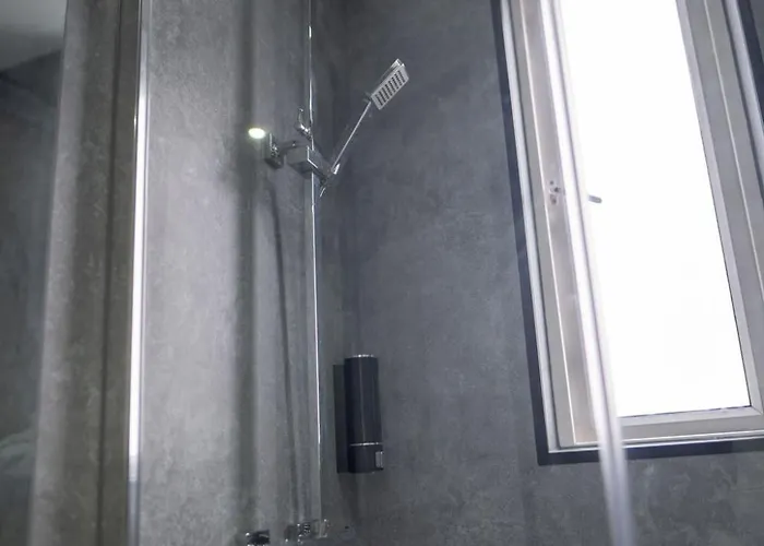 Etihad Coop Arena Centre Pensión